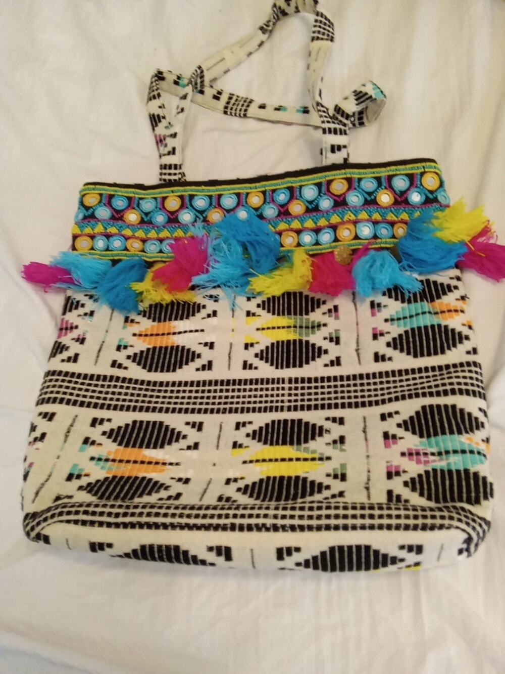 NWOT America & Beyond Impala Aztec Tote School,Fun Athleisure